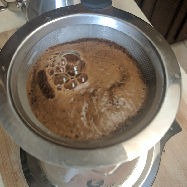 pour over coffee brewing method coffee blooming