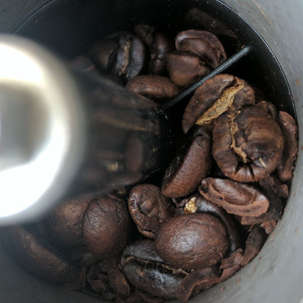 JavapreGrinder With Coffee Beans